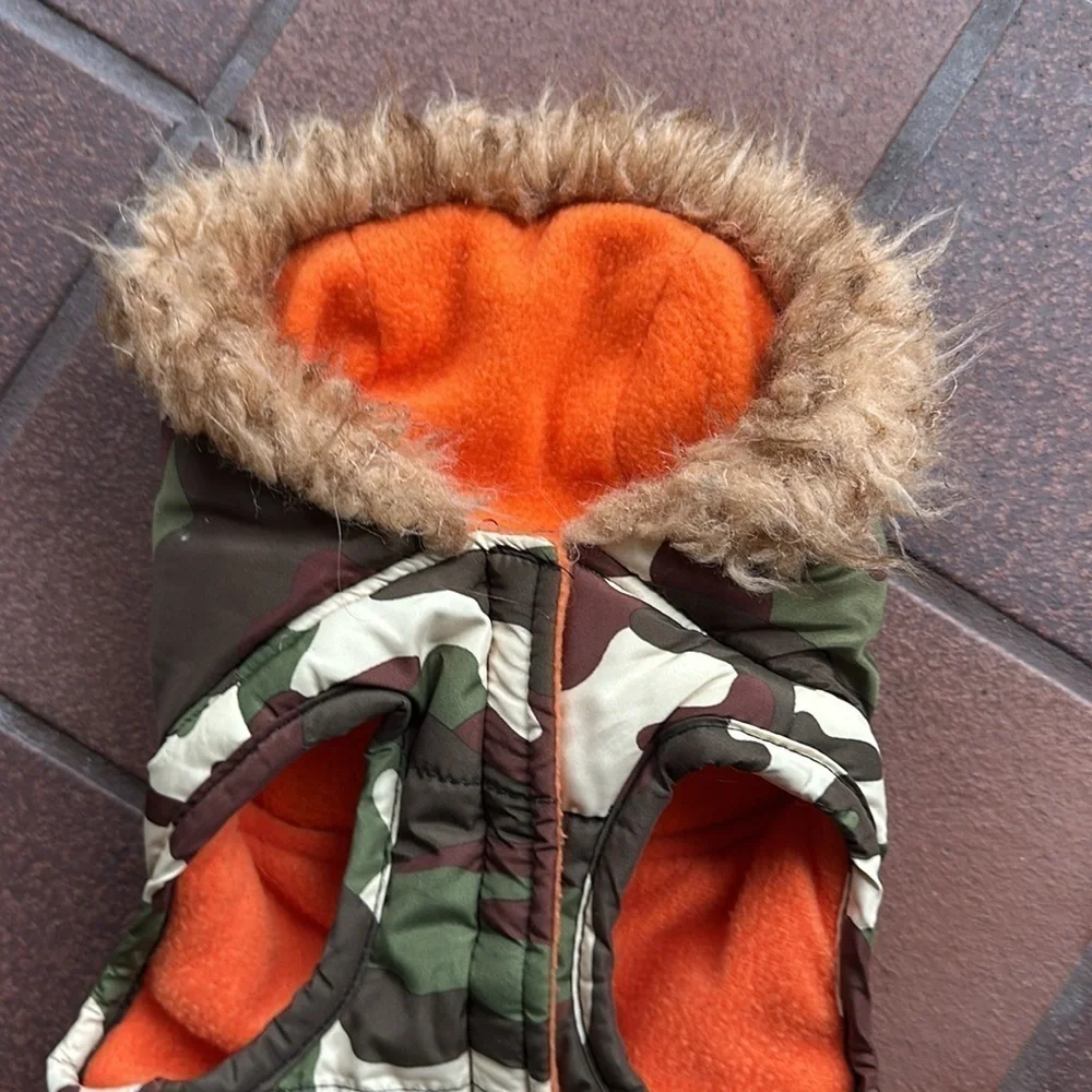 TOP Dog jacket size Small camo and orange faux fur adjustable puffer